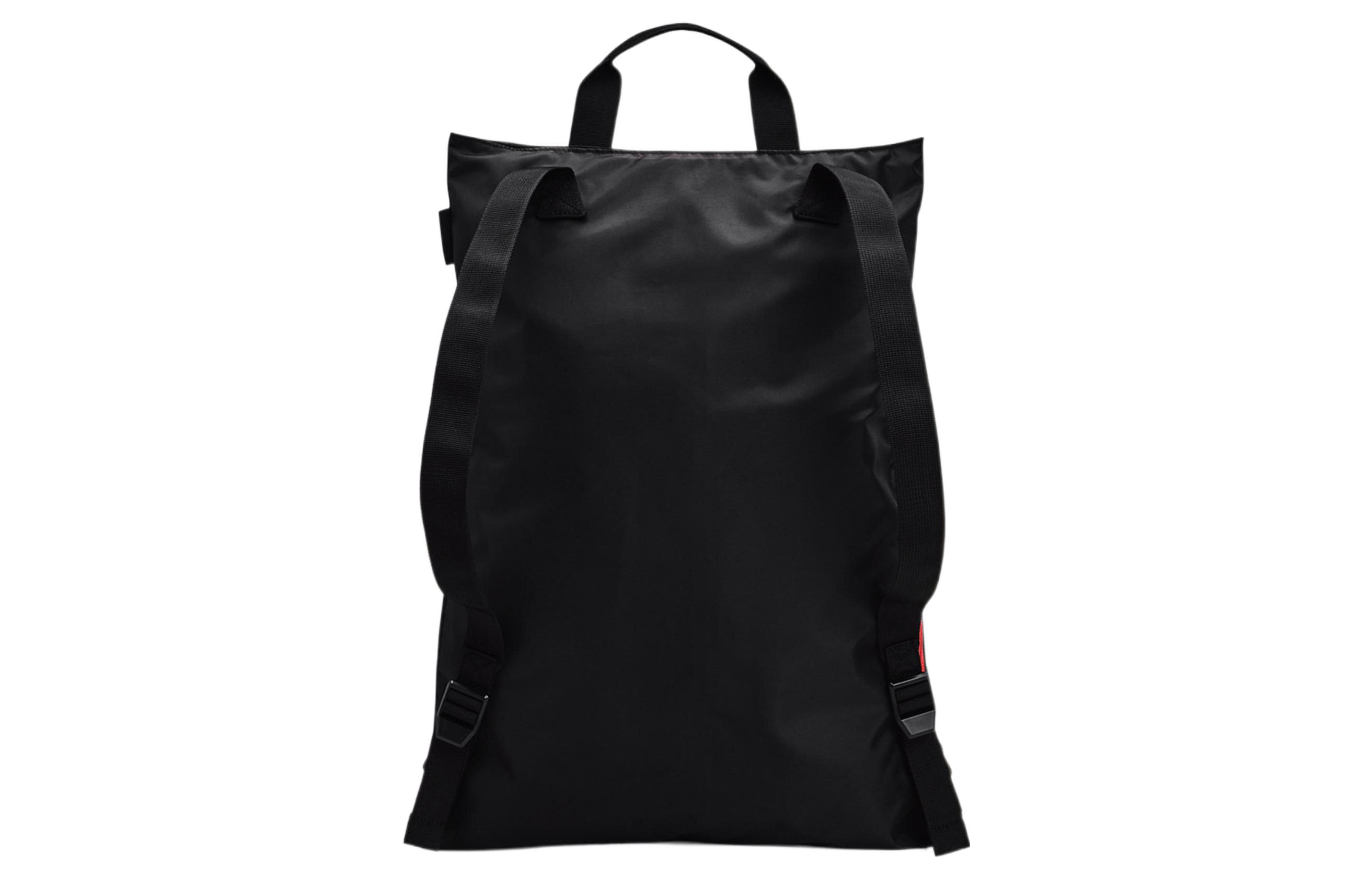 Сумка унисекс Under Armour 1369226-001 черная