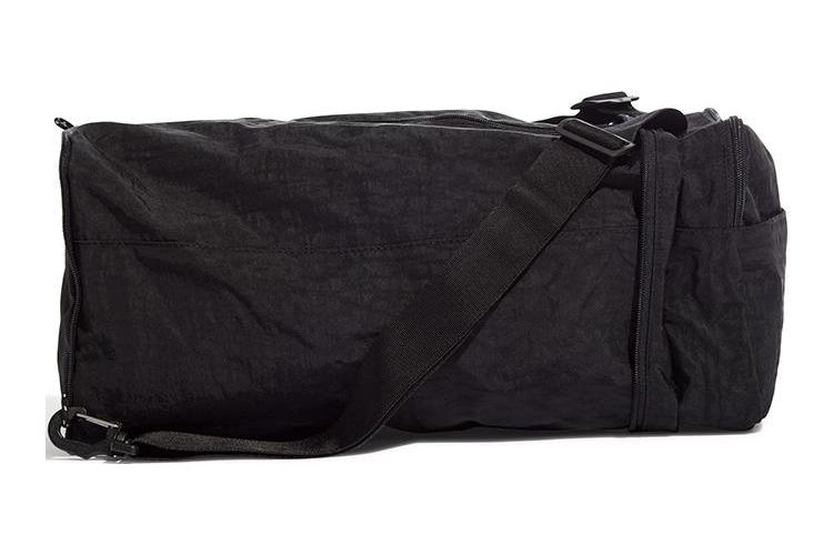 Спортивная сумка унисекс Adidas HC4767 черная