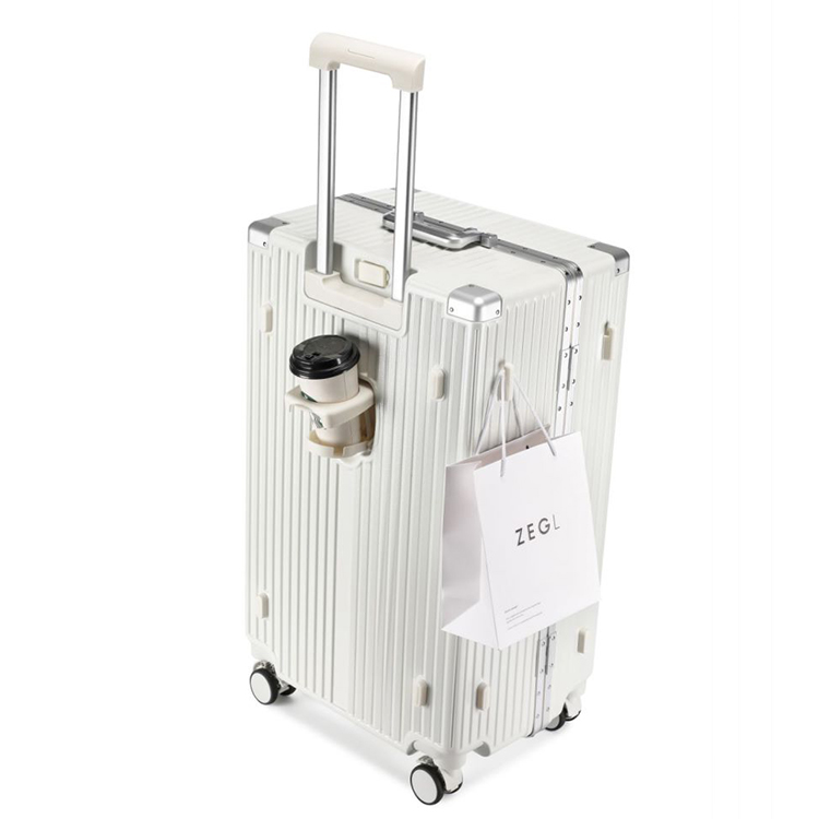 Чемодан унисекс PAUL FRANK PF693 многоцветный, avocado green