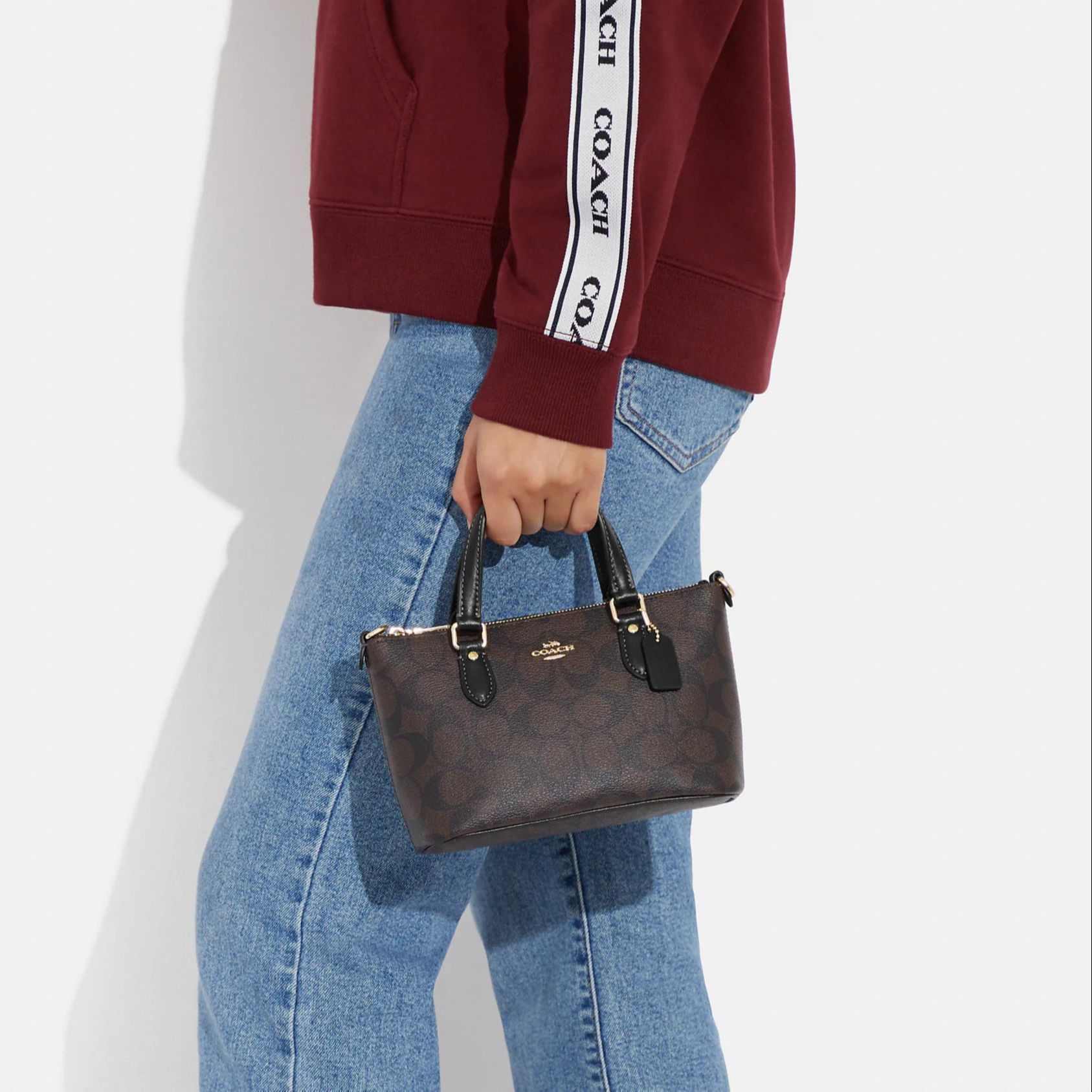 Сумка женская COACH Gallery Canvas With Leather, цвет tan