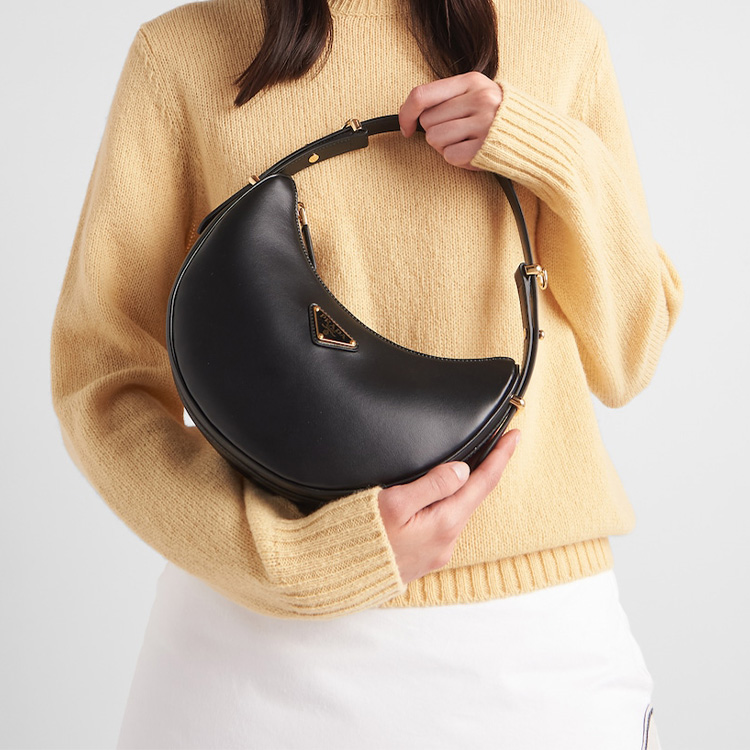 Плечевая сумка женская PRADA Arqué черная