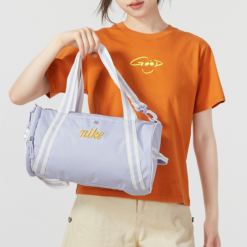 Дорожная сумка унисекс Nike DR6261-536 белая, фиолетовая