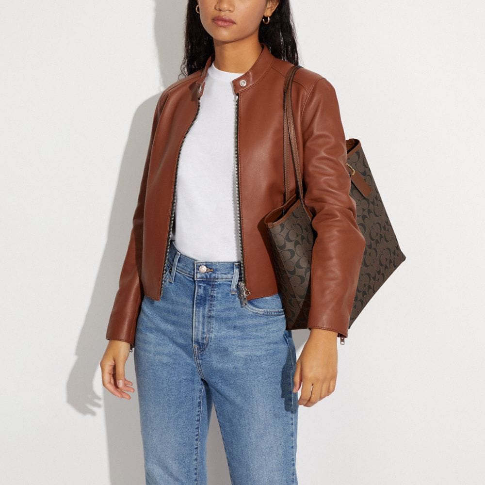 Сумка женская COACH 5696-IMW6S коричневая и красная, Basic Set (Bag+Dust Bag) EU