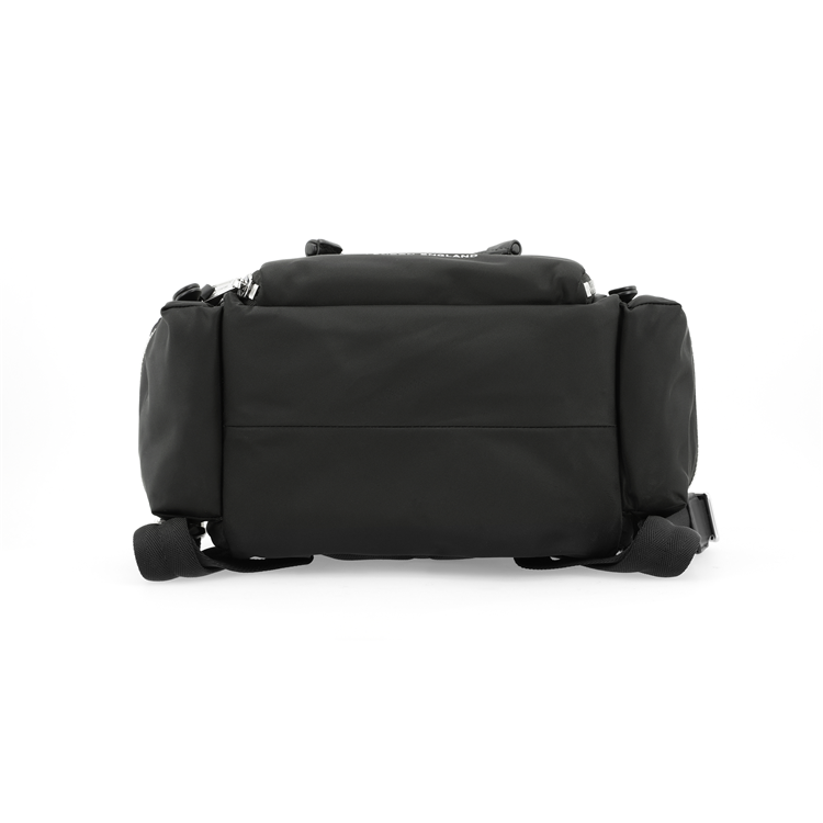 Рюкзак женский Burberry 8021261 черный