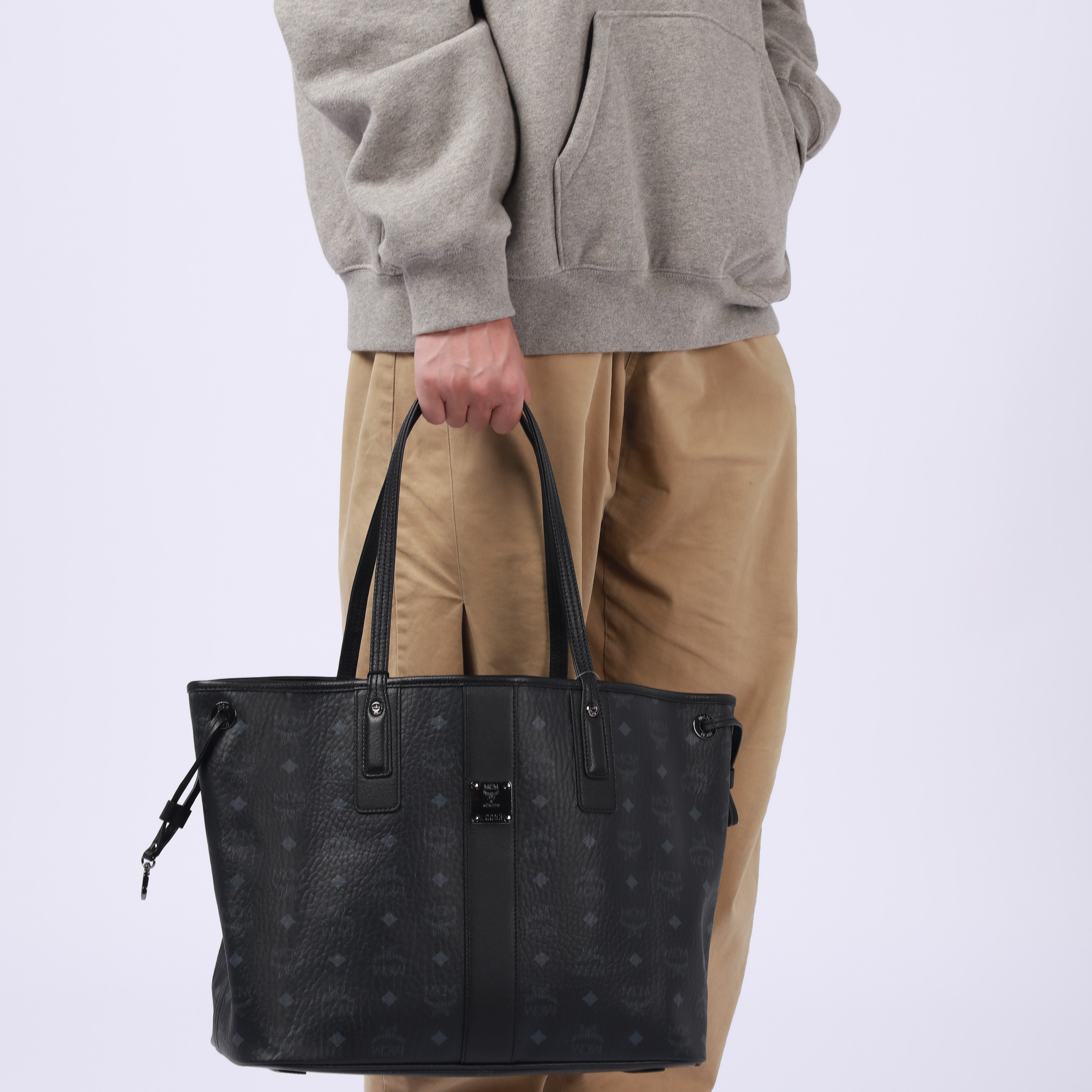 Сумка мужская MCM Liz Visetos черно-серая