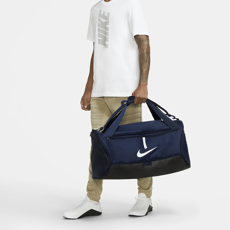 Дорожная сумка Nike CU8090-410 темно-синяя