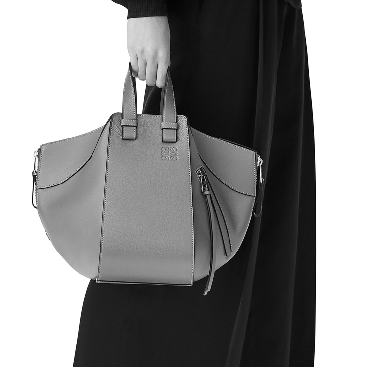 Сумка женская LOEWE Hammock коричневая