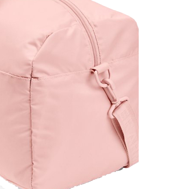 Спортивная сумка унисекс Under Armour 1369212-676, розовая