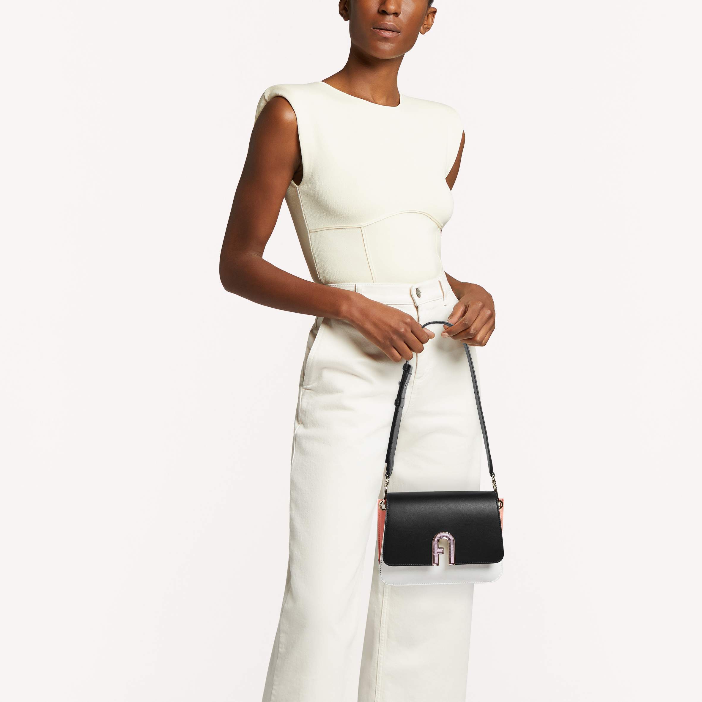 Сумка женская Furla Roman черно-белая