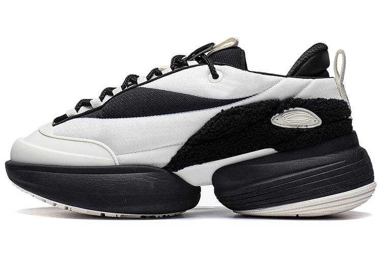 Кроссовки унисекс LiNing CF Tracing Ultra Distance V2 Low Top белый/черный, 43 EU