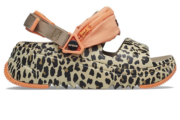 Сандалии женские Crocs Hiker Xscape Animal khaki leopard, 41-42 EU