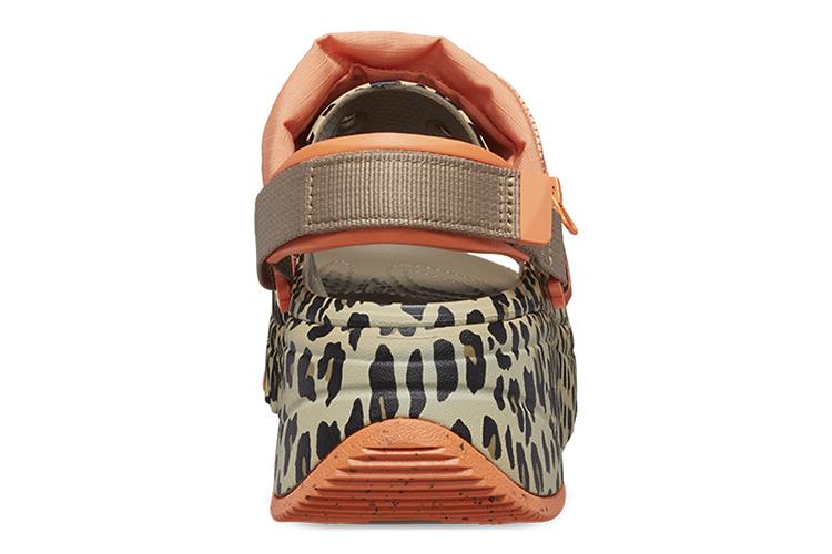 Сандалии женские Crocs Hiker Xscape Animal khaki leopard, 41-42 EU