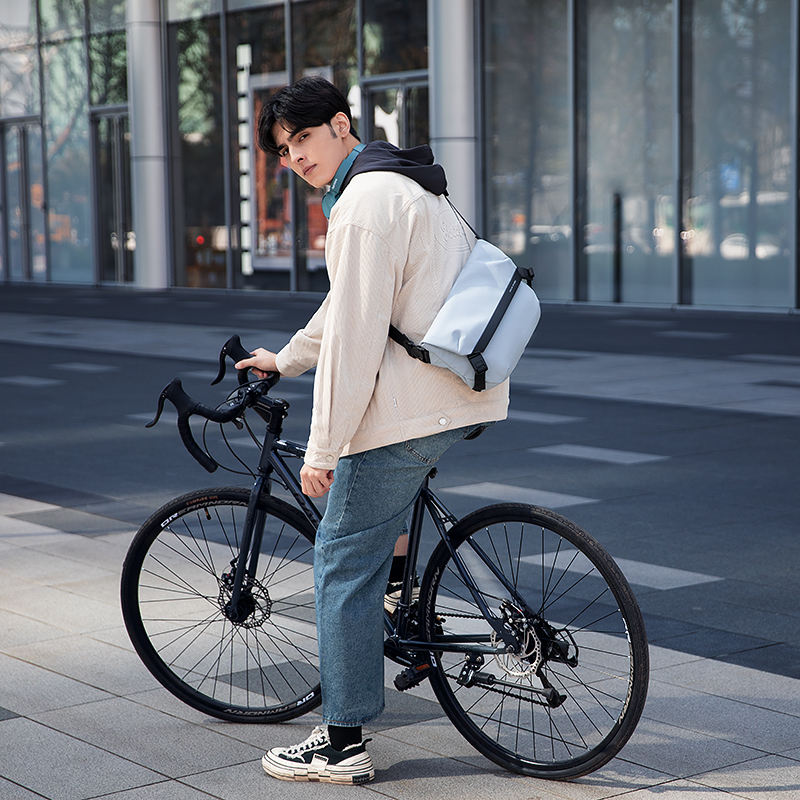 Сумка мужская MARK RYDEN L-MR2819 черная, серо-голубая