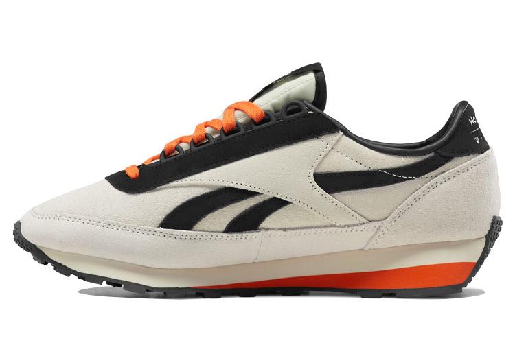 Кроссовки женские Reebok Romantic Crown X Aztec Wl Core, semi orange flare, 36 EU