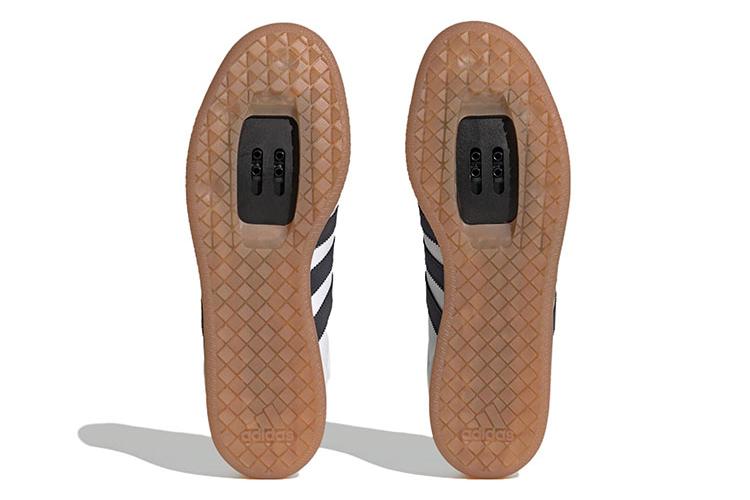Велосандалии унисекс Adidas Velosamba белые, 41 1/3 EU