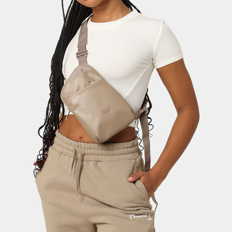 Сумка унисекс Adidas Originals TPU Storage Bag розово-коричневая