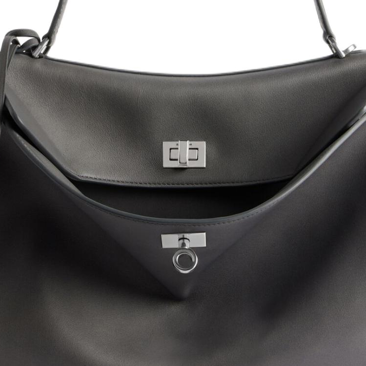 Сумка женская Balenciaga 7897722AA4U1239 серого цвета