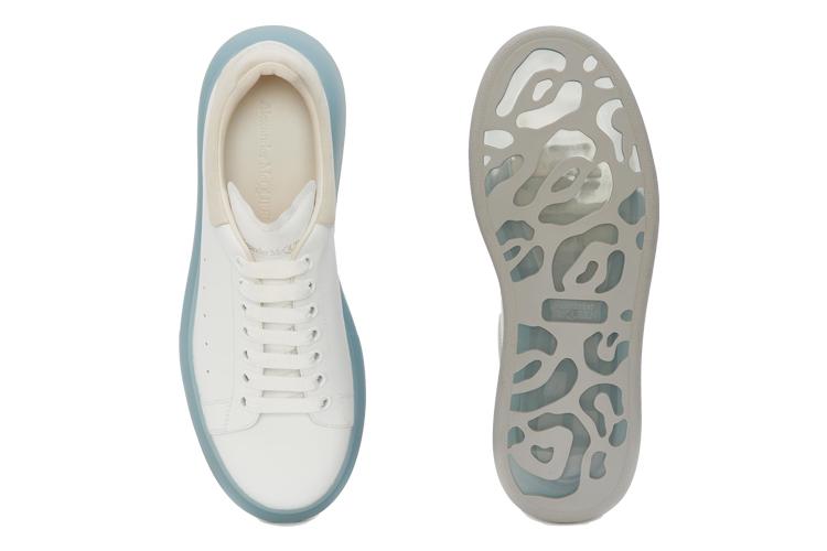 Кроссовки мужские Alexander McQueen Oversized белые с голубой подошвой, 43 EU