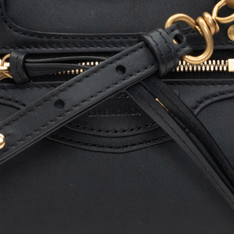 Сумка женская Balenciaga Calfskin Clutch Bag Over The Shoulder Mini черная