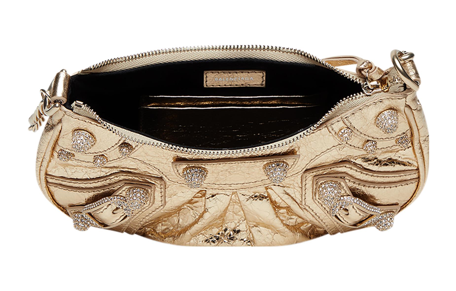 Сумка женская Balenciaga Le Cagole Dumpling Bag светло-золотая