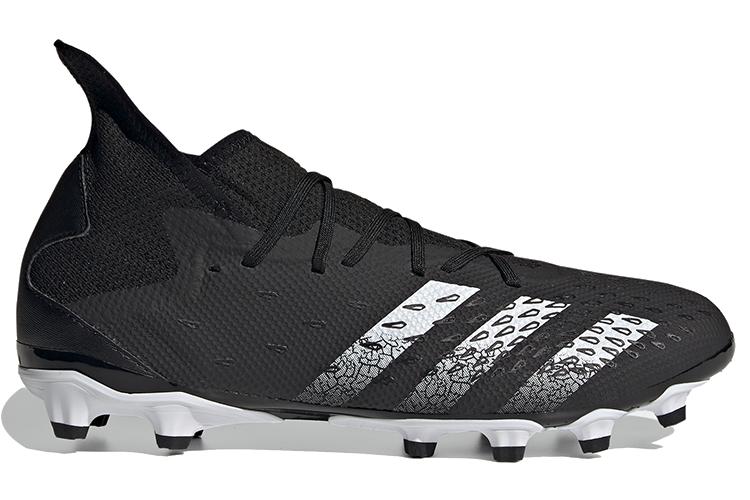 Футбольные бутсы мужские Adidas Predator Freak .3 черно-белые, 40 2/3 EU