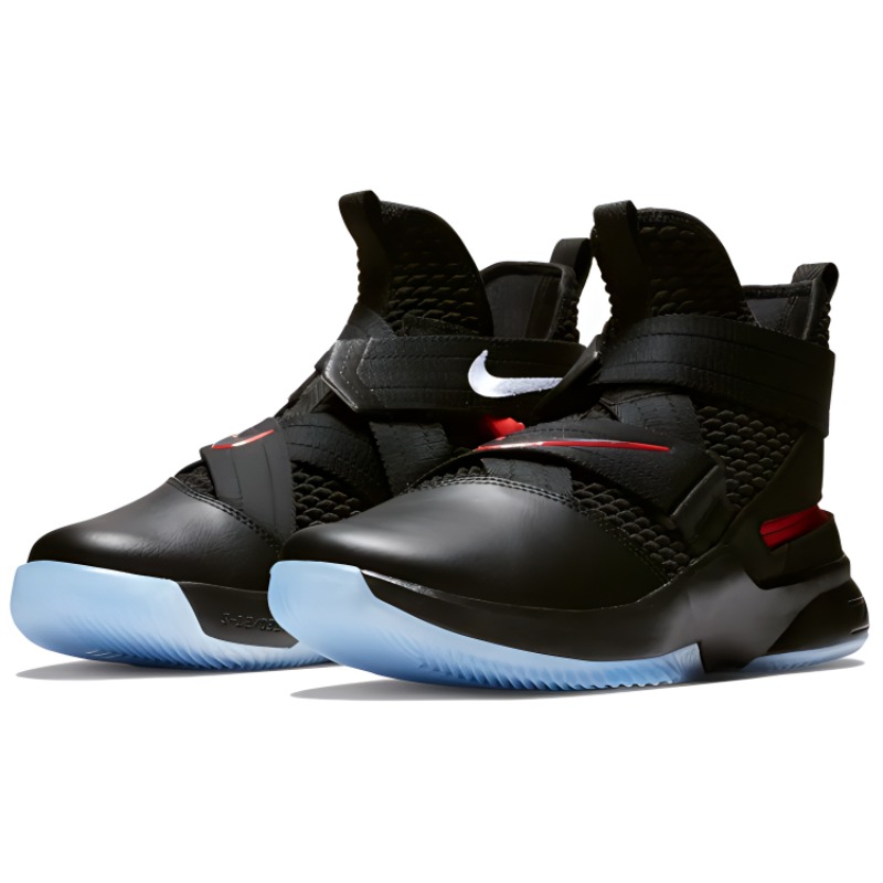 Баскетбольные кроссовки мужские Nike LeBron Soldier 12 FlyEase черные, 42 EU