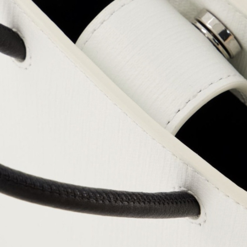 Сумка женская Balenciaga 7577730AI2N9000 белая-черная