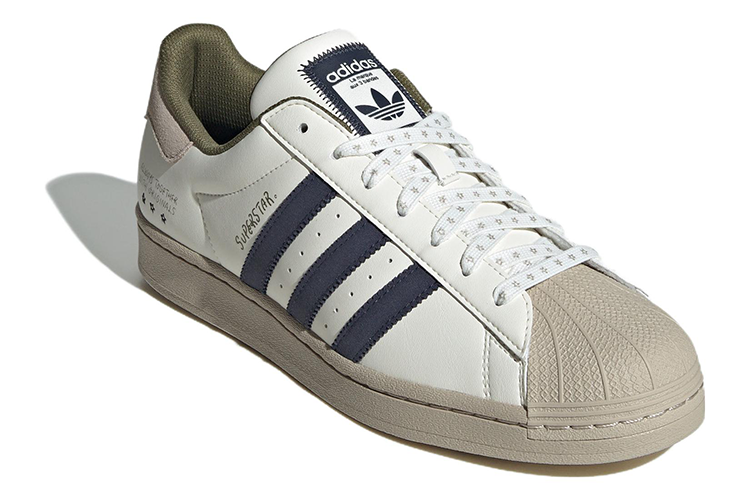 Кроссовки мужские Adidas Originals Superstar белые, 40 EU