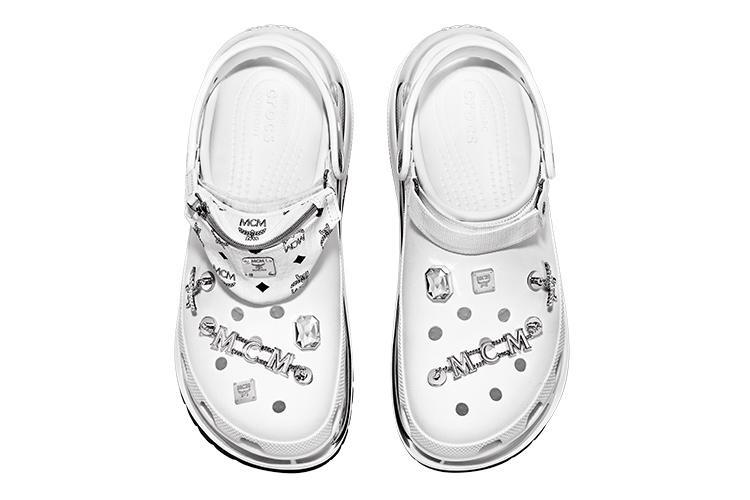 Шлепанцы унисекс Crocs Mega Crush Clog белые, 36-37 EU