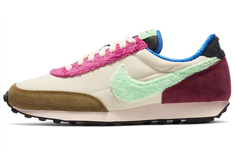 Кроссовки женские Nike Daybreak Fur Pack