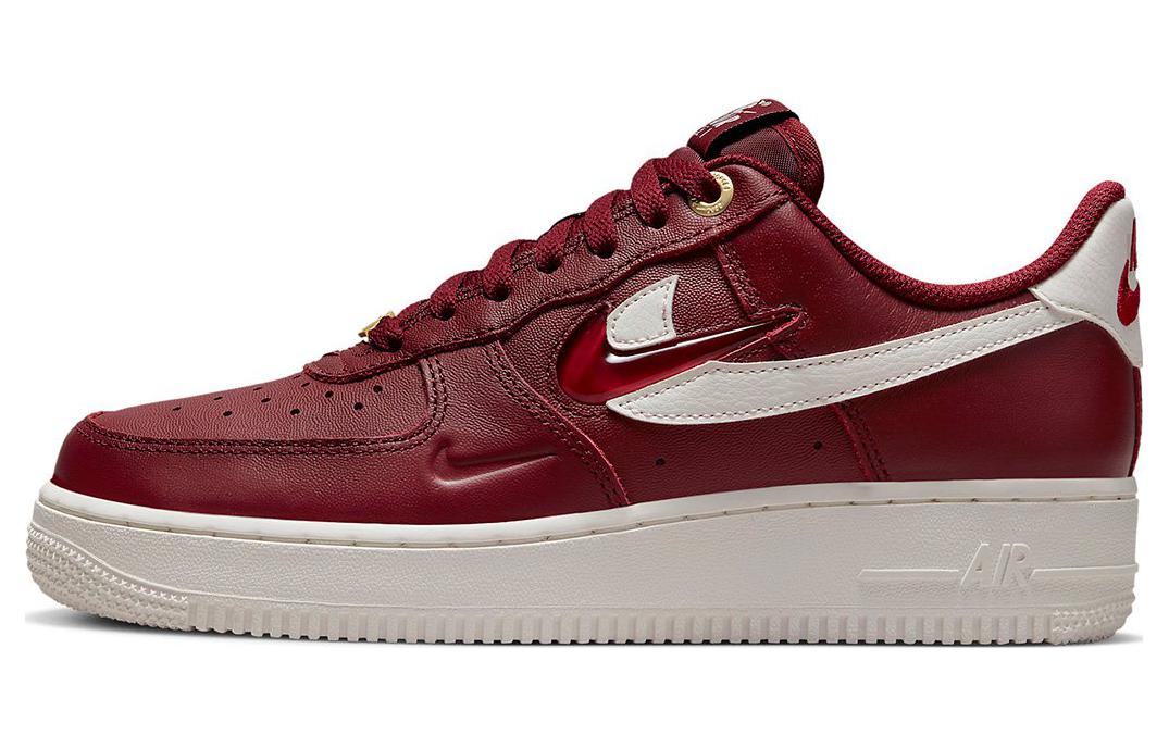Кеды женские Nike Air Force 1 Low '07 Premium Team Red, 35.5 EU