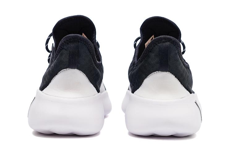 Кроссовки мужские New Balance Fresh Foam V3 черные, 40.5 EU