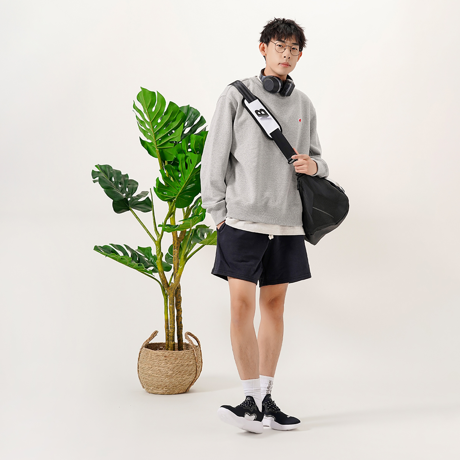 Кроссовки мужские New Balance Fresh Foam V3 черные, 40.5 EU