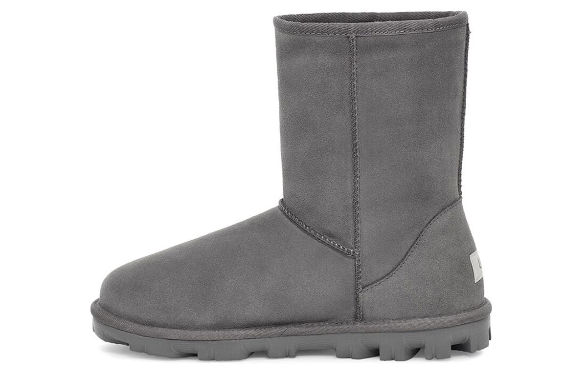 Снежные сапоги женские UGG Essential Short II серые, 40 EU