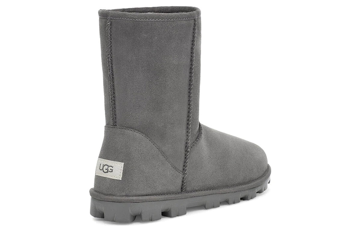 Снежные сапоги женские UGG Essential Short II серые, 40 EU