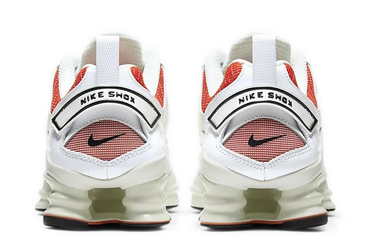 Кроссовки женские Nike Shox Nova белые, красные, 37.5 EU