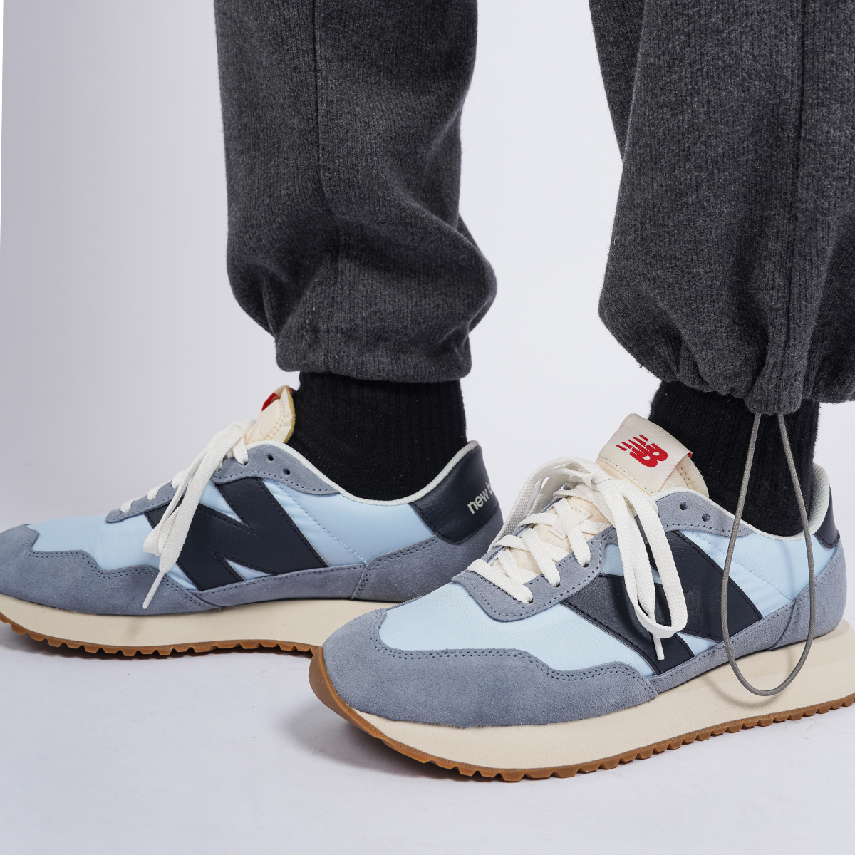 Кроссовки мужские New Balance 237 черные, 37 EU