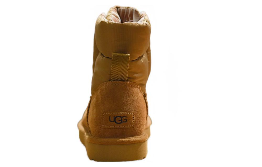 Снежные сапоги женские UGG Classic Maxi Toggle Mini, 38 EU