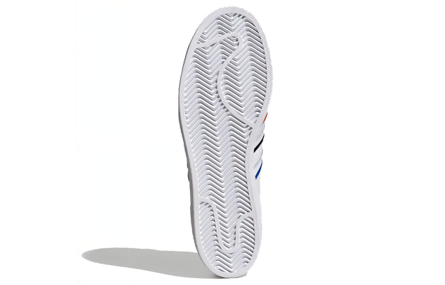 Кеды унисекс Adidas Superstar Olympics 2020 белые-голубые, 42 2/3 EU