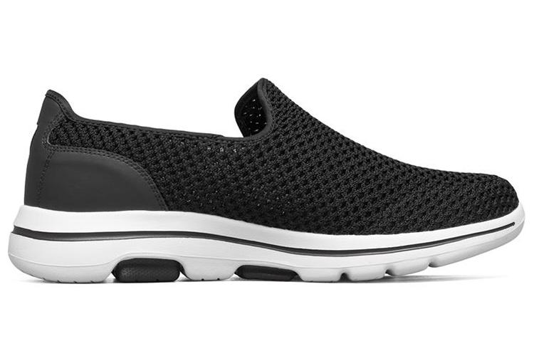 Кроссовки мужские Skechers Go Walk 5 Slip On черные, 39.5 EU