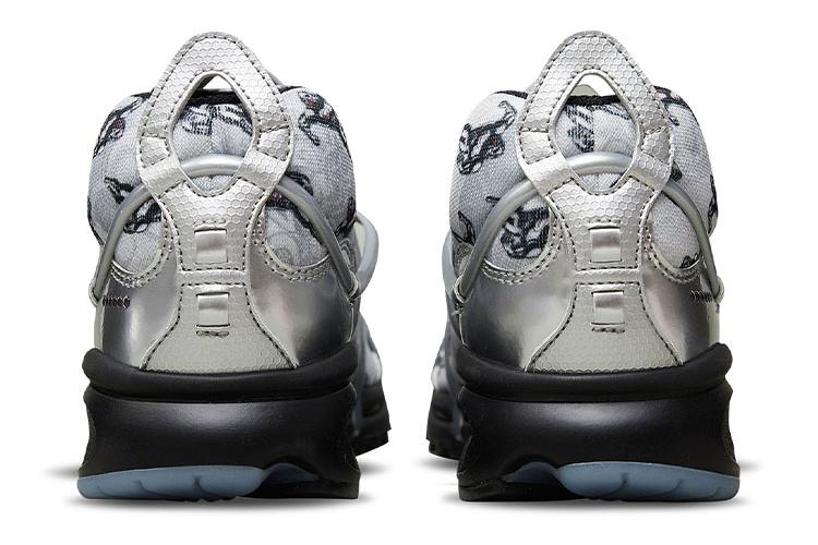 Кроссовки мужские Nike Air Kukini Se Mighty Swooshers белые, черные