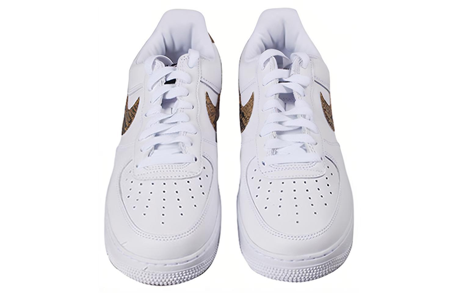 Кроссовки унисекс Nike Air Force 1 Low Retro Ivory Snake, 40 EU