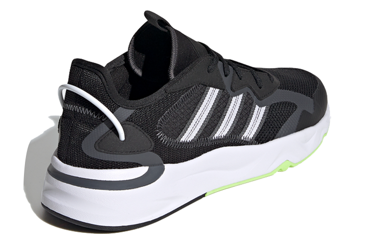 Кроссовки мужские Adidas Futureflow Black White, 42 EU