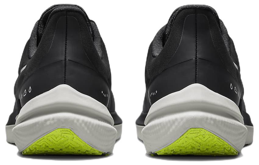 Кроссовки мужские Nike Air Zoom Winflo 9 Shield черные, белые, 39 EU