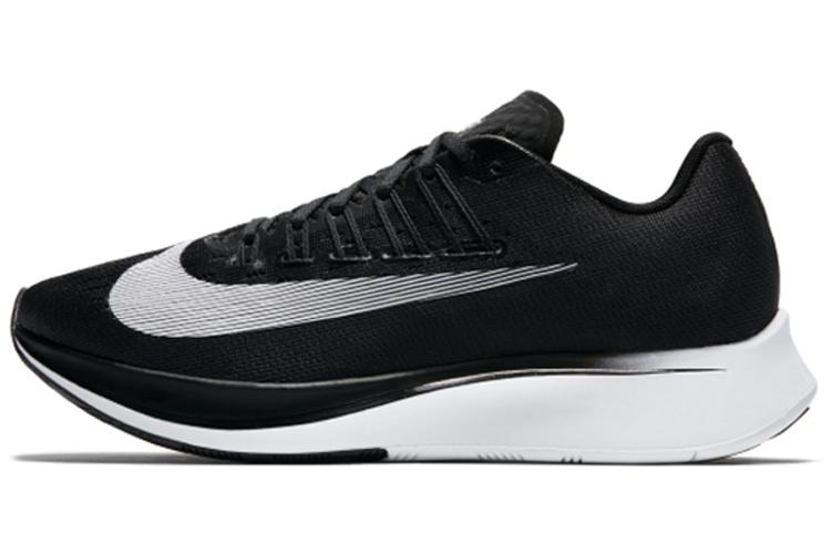 Кроссовки женские Nike Zoom Fly черно-белые, 36 EU