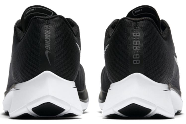 Кроссовки женские Nike Zoom Fly черно-белые, 36 EU