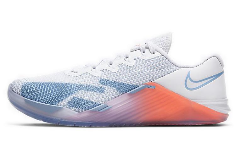 Кроссовки женские Nike Metcon 5 Premium белые, 39 EU