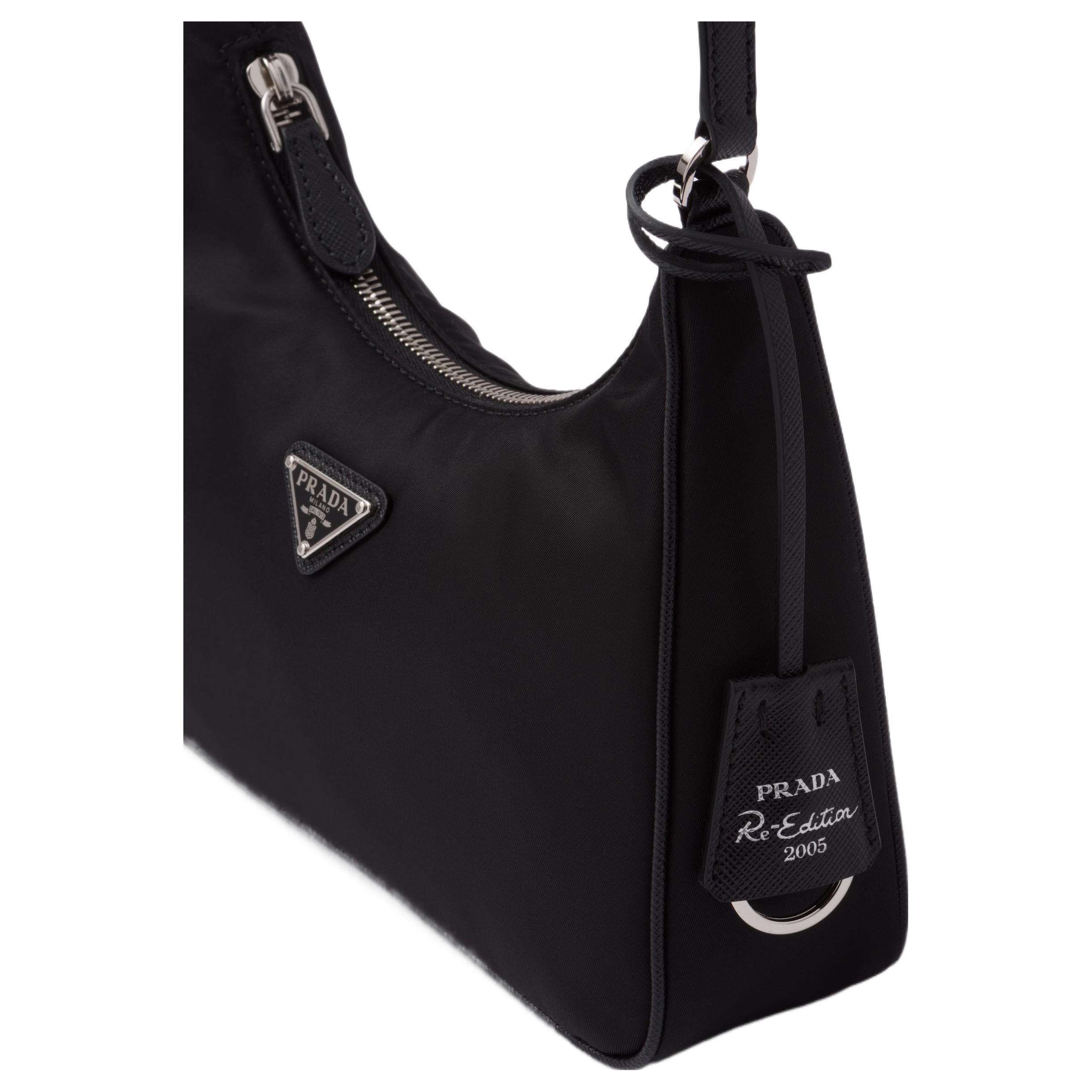 Сумка женская PRADA Re-Edition 2005 Re-Nylon черная