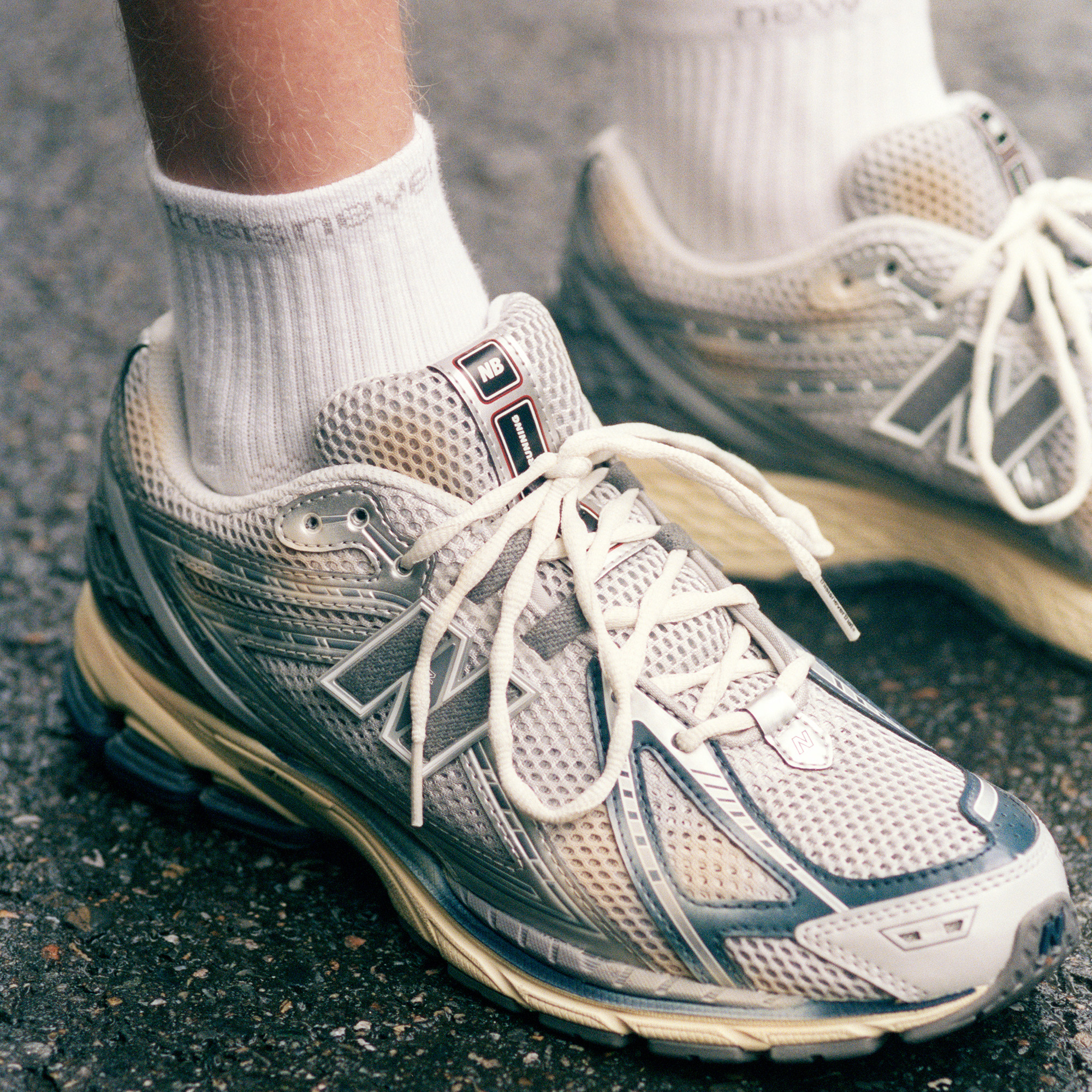 Кроссовки унисекс New Balance Thisisneverthat X 1906R белые-голубые, 43 EU