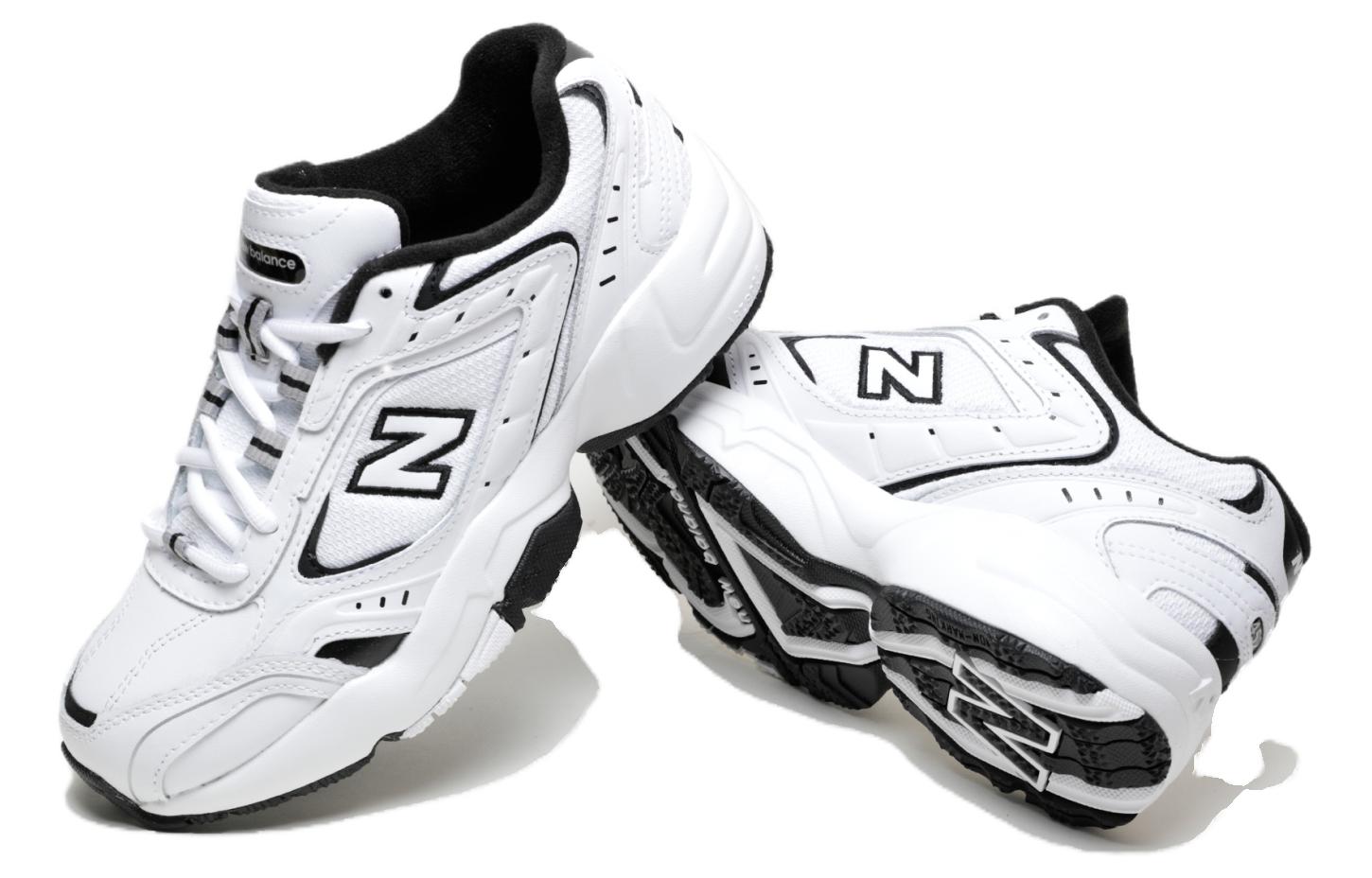 Кроссовки женские New Balance NB 452 черно-белые, 35 EU